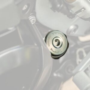 BMW Motorrad Ergonomics - Oil plug