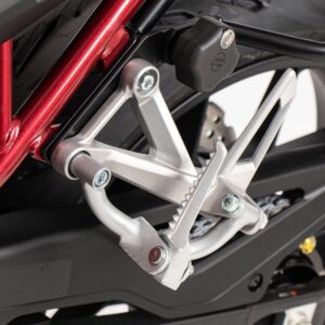 Honda CB 750 Hornet Ergonomics - Pillion Footrest lowering Kit